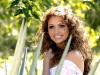 Angélica Rivera va fi supusă probei cu detectorul de minciuni, pentru a fi divorţată şi religios