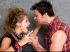 Lecţie de amor: Cum să-ţi faci de râs fostul iubit în public!