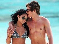Zac Efron & Vanessa, Demi & Joe Jonas, Selena Gomez & Nick Jonas! Care e cel mai hot cuplu?