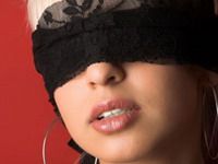 Condimentează-ţi viaţa sexuală! Descoperă secretele unei nopţi de neuitat