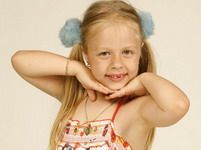 Jennifer Dumitraşcu, Carina din "Îngeraşii", a împlinit 7 ani pe 1 aprilie!
