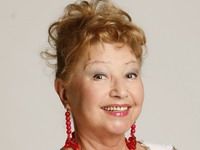 Rodica Popescu Bitănescu joacă în reprezentanţia cu numărul 200 a piesei "5 femei în tranziţie"!