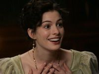 Anne Hathaway râvneşte să îi ia locul Victoriei Beckham!