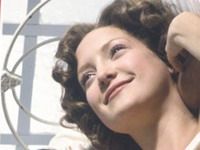 Kate Hudson: acuzată că a furat o idee de succes, anume folosirea cenuşei vulcanice în cosmetice
