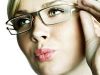 Trucuri de make-up pentru fetele care poartă ochelari sau lentile!