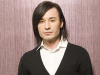 Află cum să îţi îngrijeşti părul pe perioada iernii de la hairstylistul Adrian Perjovschi!