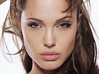 Angelina Jolie, desemnată "cel mai sexy star de cinema"