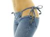 TREND ALERT: jeanşii cu talie foarte joasă şi cu bikini la vedere!