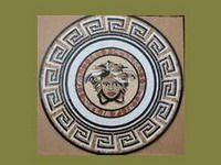 Criza financiară nu va afecta preţurile produselor marca Versace