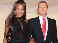 Supermodelul Naomi Campbell se mărită cu un miliardar rus