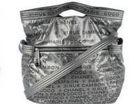 Chanel Unlimited - o nouă linie de genţi şi accesorii sub semnătura lui Karl Lagerfeld