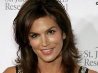 Cindy Crawford oferă sfaturi fetelor care îşi doresc să devină modele