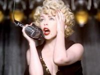 Jean Paul Gaultier se va ocupa de ţinutele pe care Kylie Minogue le va purta în turneu