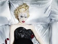 Kylie Minogue lansează o colecţie de design interior: 'Kylie At Home'
