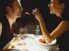 Esti invitata la o cina romantica? Ai grija ce mananci, ca sa ai energie pentru restul serii!