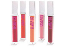 Din februarie, lipgloss-ul care îţi promite buze voluptuoase şi talie de viespe!