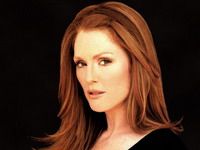 Julianne Moore: "Actriţele de la Hollywood sunt flămânde tot timpul!"