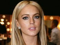 Lindsay Lohan nu se cântăreşte, fiindcă nu vrea să devină obsedată de greutatea ei