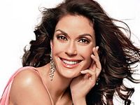 Frumoasa Teri Hatcher a scăpat de kilogramele în plus făcând jogging