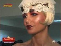 Monica Columbeanu, blondă cu păr scurt la "Bucharest Fashion Week"!