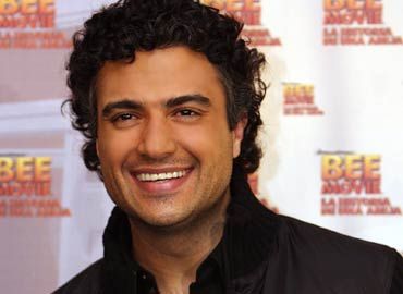 Jaime Camil e singur din nou