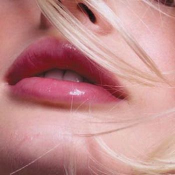 Make-up tips pentru buze superbe, numai bune de sarutat