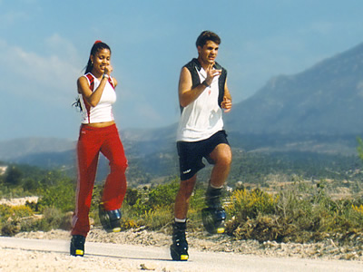 Aerobic „pe arcuri” – slabesti rapid, scapi de celulita si „bombezi” fundul