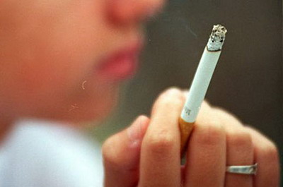 Aproape 64% dintre elevii de 16 ani sunt fumatori