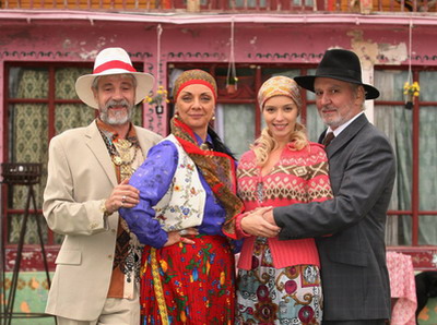 Povestirile Reginei: Retraieste cele mai frumoase momente din telenovela ta de suflet!