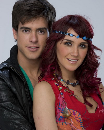 Dulce Maria nu s-a despartit de Pablo Lyle si se lanseaza ca solista