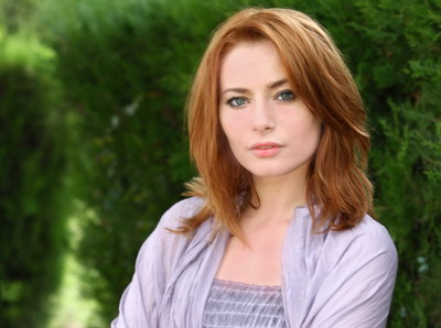 Laura Cosoi si-a schimbat look-ul pentru rolul din “Aniela”!