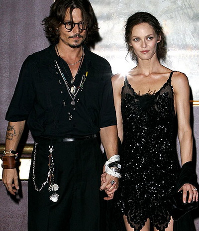 Johnny Depp vrea sa isi invete copiii sa traga cu pusca