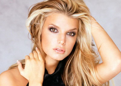 Jessica Simpson va afla care este „pretul frumusetii”, intr-un reality show nou-nout