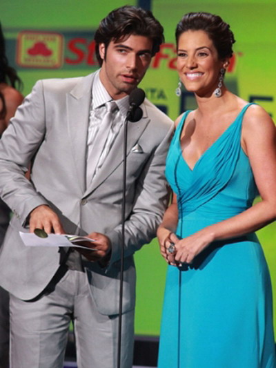 Gaby Espino nu are o relatie de iubire cu Jencarlos Canela!