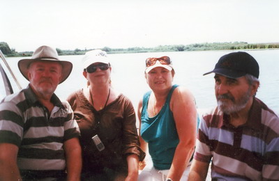 Florina Cercel, Virginia Rogin, Gheorghe Dinica si Vladimir Gaitan s-au plimbat cu salupa prin Delta Dunarii