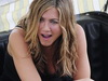 SOCANT! Jennifer Aniston se da pe la ochi cu unguent impotriva hemoroizilor!