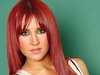 Dulce Maria isi ia adio de la imaginea de roscata!