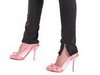 Trend alert: Se poarta jeansii stramti, cu fermoar pe picior!