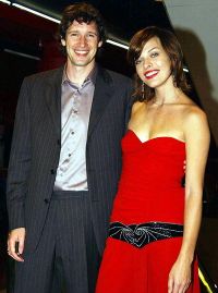 Milla Jovovich se marita pe 22 august cu producatorul Paul Anderson!