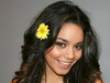 Vanessa Hudgens comenteaza tinutele purtate de Lady GaGa si recunoaste ca o divinizeaza pe Celine Dion!