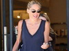 Sharon Stone se simte minunat la 51 de ani  si pozeaza topless pentru coperta unei reviste!