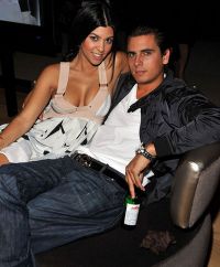 Kourtney, sora mai mare a lui Kim Kardashian, a ramas insarcinata... pentru ca a uitat sa ia pilula contraceptiva!