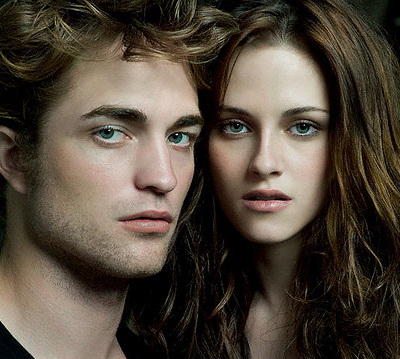 Robert Pattinson si Kristen Stewart, replicati in papusi FOTO!