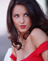 Barbara Mori face sacrificii pentru a fi urata!