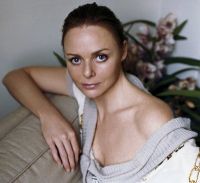Stella McCartney lanseaza parfumul "Stella Nude", nume castigat in procesul cu sotia lui Bono de la U2!