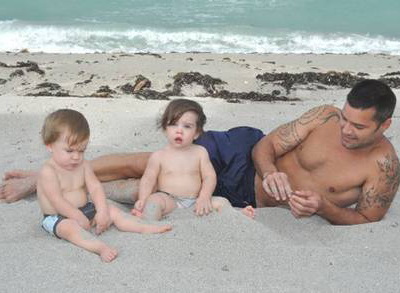 Ricky Martin, noi imagini pe Twitter cu gemenii lui FOTO!