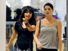 Vanessa Hudgens si Ashley Greene sunt prietene si merg impreuna la shopping in Vancouver!