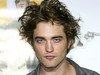 Robert Pattinson se plange ca nu are o iubita fotomodel!