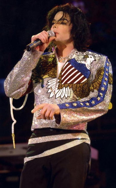 A fost inaugurata aleea “Michael Jackson” in Herastrau, sambata, 29 august, de ziua regelui muzicii pop!