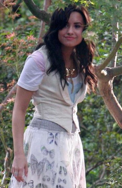 Demi Lovato a lansat videoclipul pentru melodia “Gift for a Friend”
